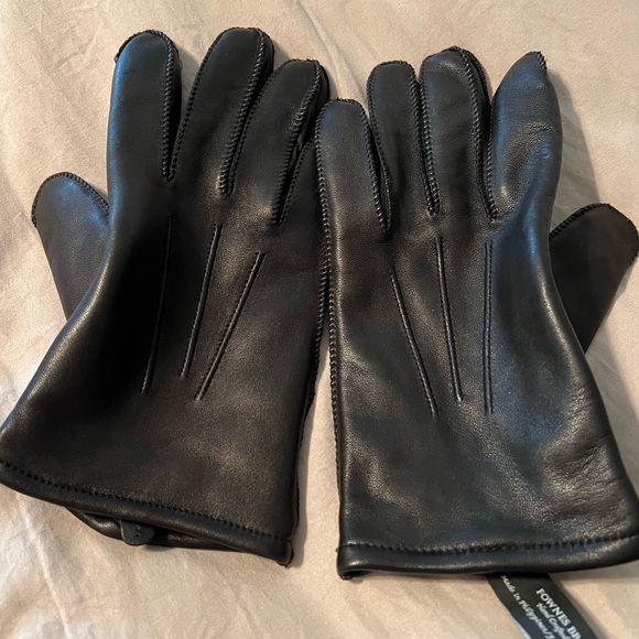 Fownes Brothers Black Leather Lined  Gloves Sz M NWOT - Picture 6 of 6